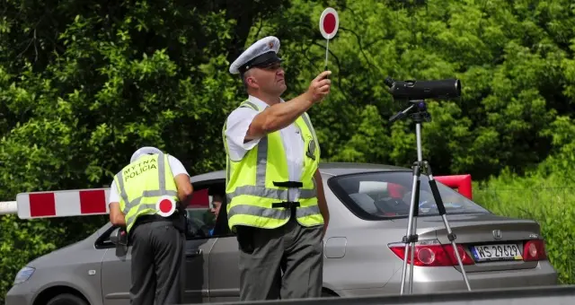 policia_kontrola
